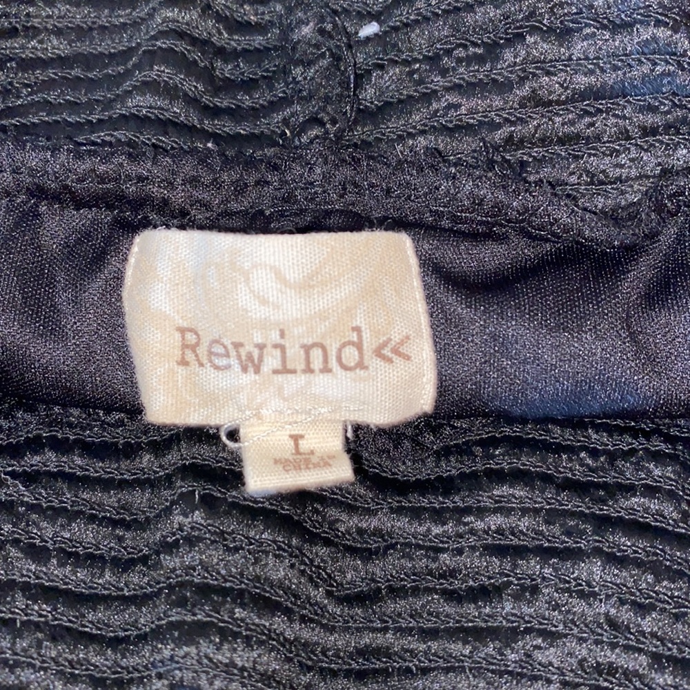 Shorts - Picture 6 of 6